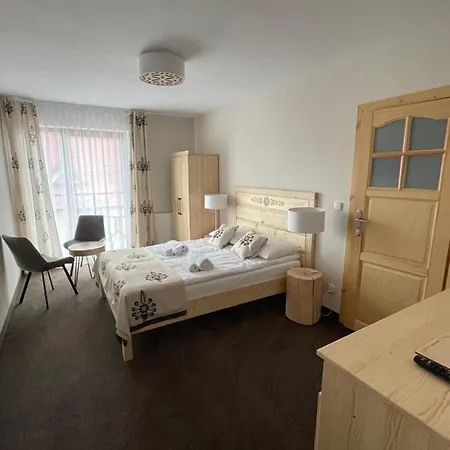 Pienińska Ostoja Nocleg ze śniadaniem 3*