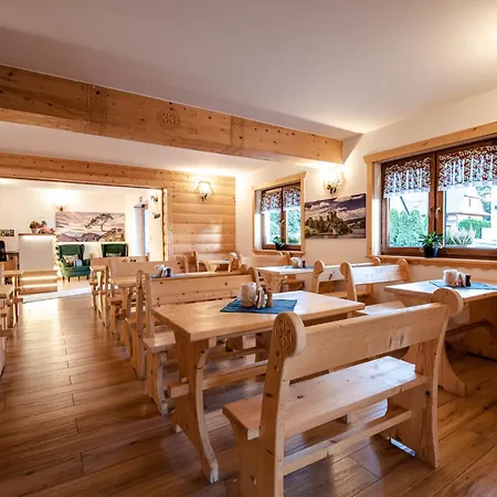 Pieninska Ostoja تشورشتن